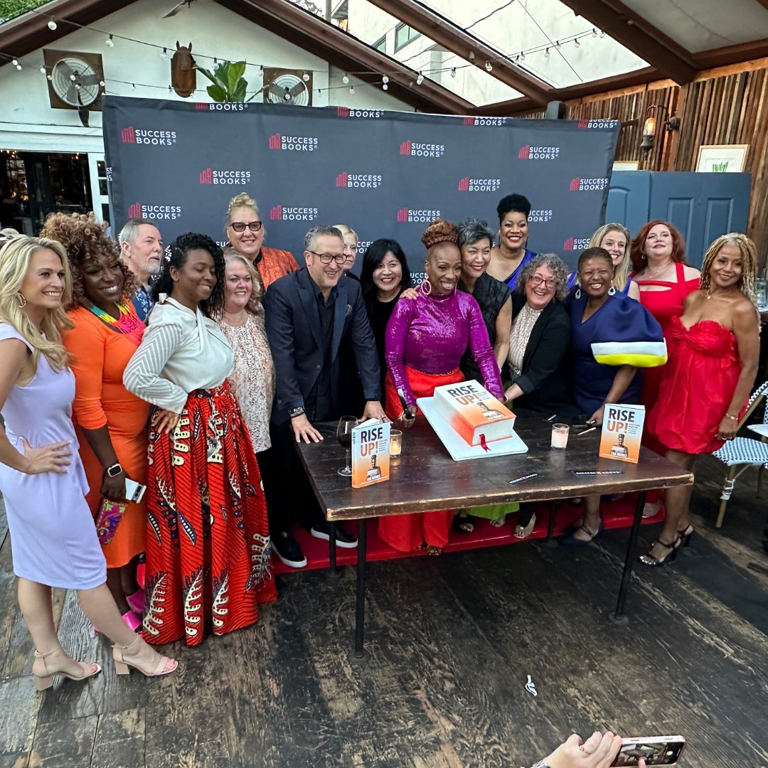 CBA_Agency's tweet photo. Congrats to all the authors in SuccessBooks most recent best-seller, Rise Up! https://t.co/cTNrGQFAcf
