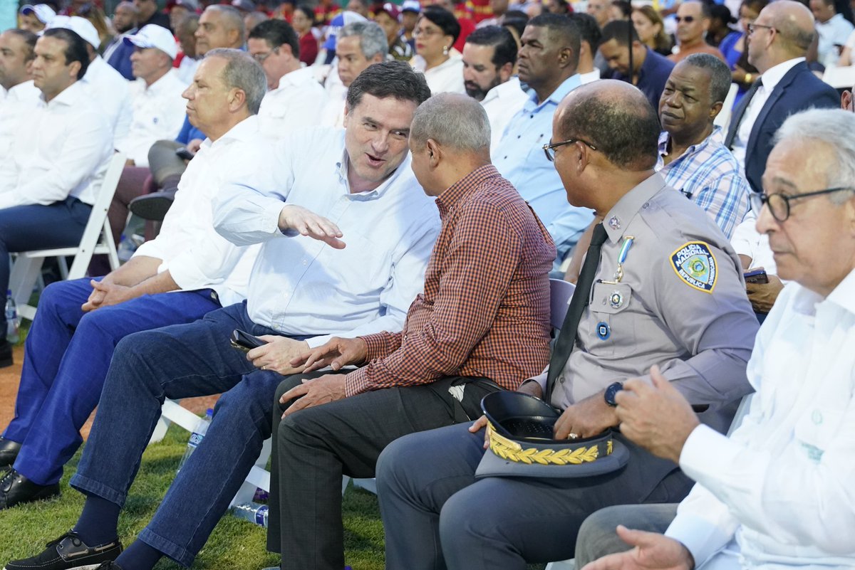 Elreydelaradio's tweet image. Don Armando Rodríguez nuevo aliado del Deporte!!.!!!.

#JuntosHaremosHistoria 
#LatinoDePequeñasLigas 

@johncarmonajavilla 
@Academiajavilla