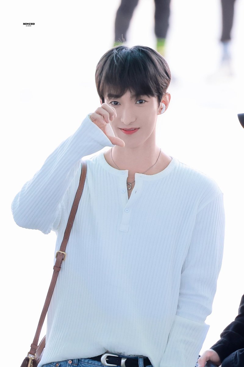 MinCho_O218's tweet image. 240625 ICN 출국

#SEVENTEEN #세븐틴
#도겸 #DK #ドギョム