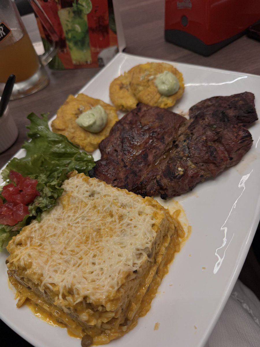 nicollguerrero_'s tweet photo. Los Portones tienen los mejores moros de Guayaquil y no pienso discutirlo 😍 https://t.co/uzWlI3lpfW