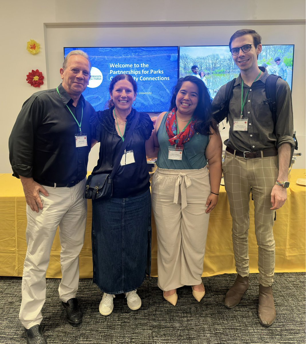 Thanks to <a href="/PfPNYC/">PartnershipsForParks</a> for a night of togetherness for its community partners. At One Pace Plaza event (l to r): <a href="/stvartanpark/">St. Vartan Park Conservancy | MECA</a>'s @kevokeefe, <a href="/EsplanadeFriend/">EsplanadeFriends</a> chair Jennifer Ratner, <a href="/NYCParks/">NYC Parks</a> Manhattan Commissioner @Tricia4NYC, Friends of Dag Hammarskjöld Plaza dir. Bradley Frederick.