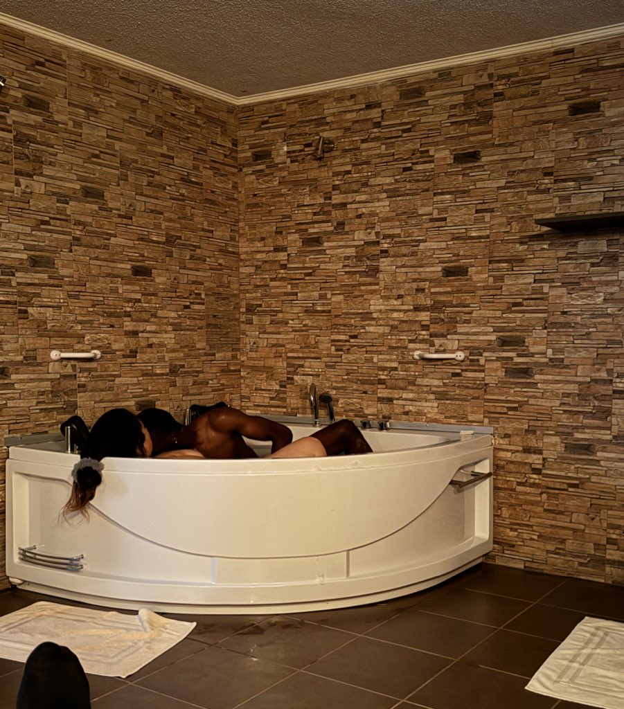 Así se va desarrollando la noche