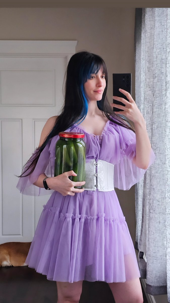 Me &amp; my cheeses and homemade pickles https://t.co/LLtbSOyLBp