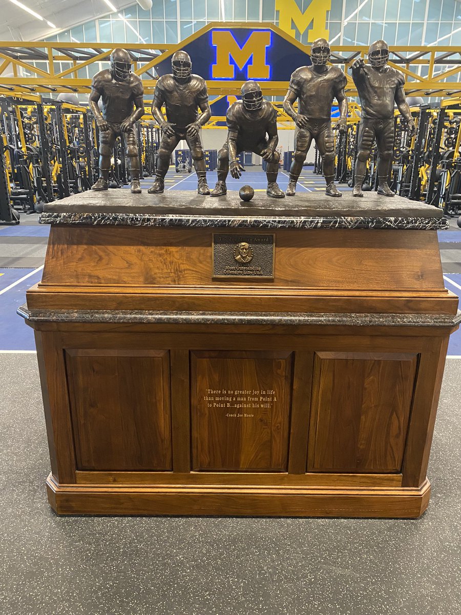 Bighouse2323's tweet photo. @HardyWatts2 Be a part of O-line U! #GoBlue #Smash #ReigningAndDefending #NationalChamps https://t.co/nyMTFSWRKa