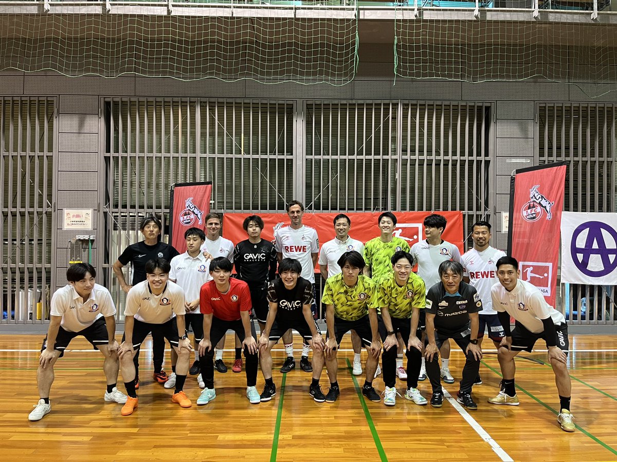 fckoeln_jp's tweet photo. A- pfeile広島WFCと広島エフドゥのウォーキングフットボール交流会に参加させていただきました。サッカーを通じてたくさんの人達と交流させていただき何よりたくさんの笑顔が見れたことが最高でした。ありがとうございました🐐
@sanfrecce_SFC 
＠hiroshima_fdo 
@kelhi5 
＠HIFF2018417 
＠Apfeile_HS https://t.co/ah7j0tY3nb