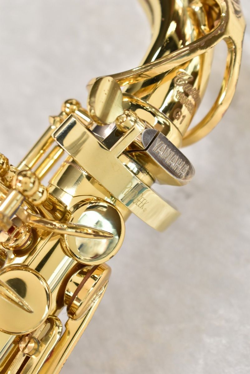 kurosawawind_YH's tweet photo. 《おススメ音響アクセサリー!!》
【#REEDGEEK Klangbogen 1 Piece
"High Polished Brass"】
#リードギーク ブランドから音響アクセサリー😆
#サックス、一部モデルの #バスクラリネット 対応 👍
真鍮無垢 鏡面仕上げ👆
▼WEB
https://t.co/8e4OFLFXvI
#クラングボーゲン #クロサワ #横浜 https://t.co/SNQ6bNznYx