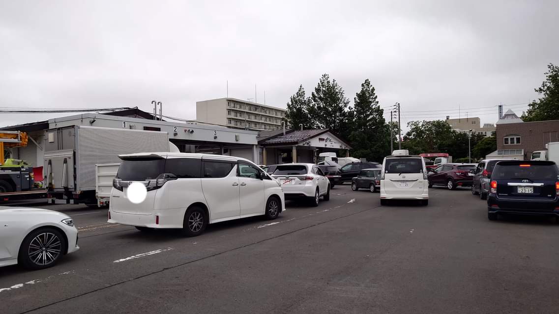 marumanmotors's tweet photo. 今日は涼しくて鳥肌立つくらいですね〜😅
#持込検査 #車検 #ヴェルファイア #AGH35 #2AR https://t.co/Tb1I31Ui2S