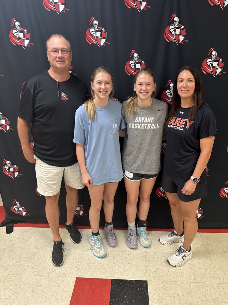 After a great phone call with <a href="/coachgarriga/">Jessica Garriga</a> we are excited and thankful to receive an official offer from <a href="/coachtenglish/">Tracy English</a> and <a href="/careywbball/">WilliamCareyWBB</a>. Thank you so much for this amazing opportunity. @AlSoStarz_Veal <a href="/dsprinkmcpss/">David Sprinkle</a> <a href="/almabryant_WBB/">Alma Bryant Lady Hoops</a>