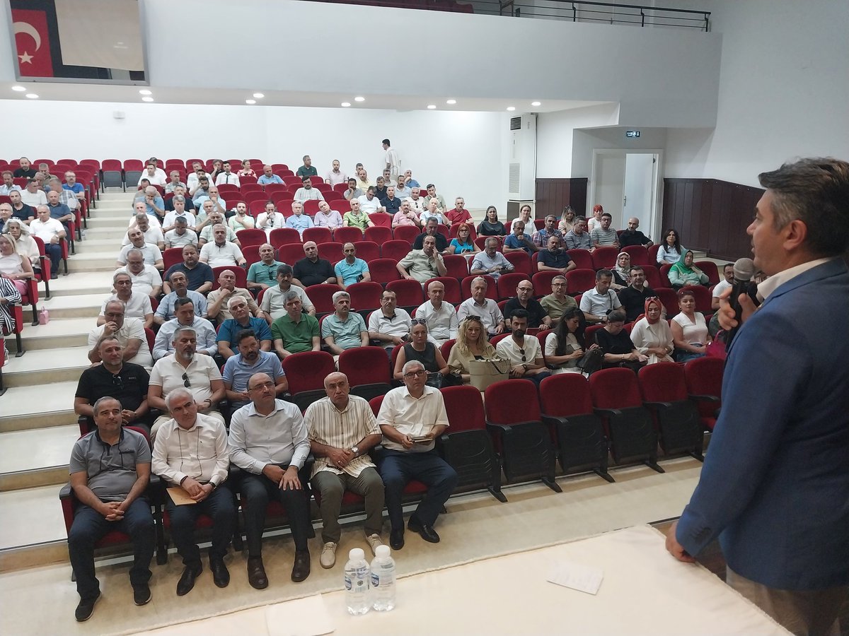 İlçe Milli Eğitim Müdürümüz Metin SEZER başkanlığında 2023-2024 Eğitim Öğretim Yılı 2. Dönem "İlçe Eğitim Kurumu Müdürleri Kurulu" Toplantısı gerçekleştirildi.

Biz Birlikte Güçlüyüz

<a href="/Ali_Partal/">Ali Partal</a> 
<a href="/MetinSEZER_16/">Metin SEZER</a> <a href="/kahraman47_s/">Kahraman Şık</a> @MFaysalKAYAN <a href="/izci_yucel/">Yücel izci</a> 
<a href="/algin_deniz/">DENİZ ALGIN</a> <a href="/hasanalituzen/">hasanali</a>