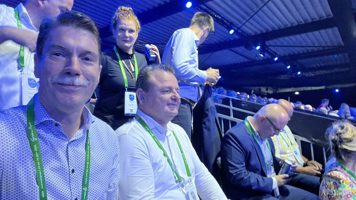 Na het nodige oponthoud gearriveerd op #vngcongres2014 
Coevorden is er klaar voor!