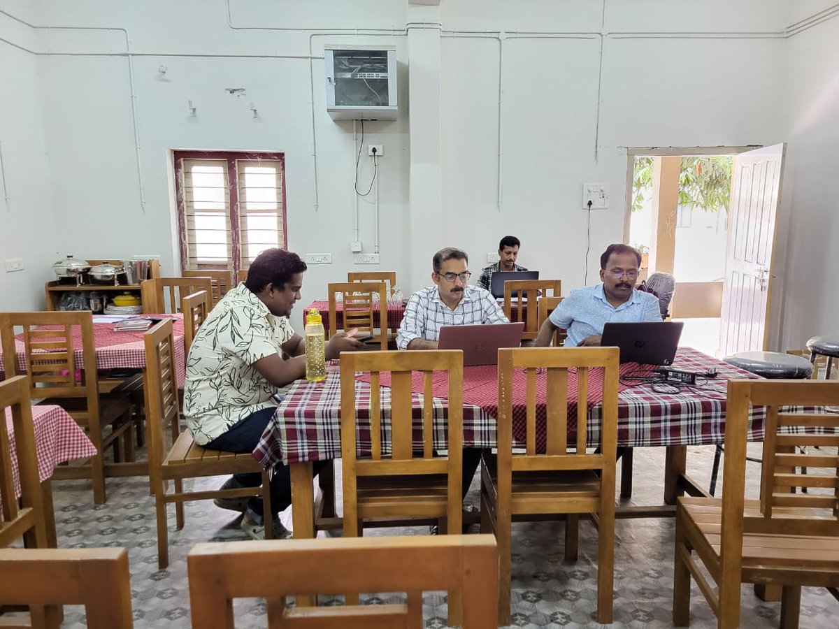 sskkerala's tweet photo. YIP (Young Innovators Programme ) Shastrapadam district evaluation camps started this morning. #KDISC #SamagraShiksha #samagrashikshakerala #YoungInnovators #ideas #kerala #keralaeducation #YIPShastrapadam #innovation #innovative #InnovationInEducation https://t.co/CdDuJv1qT6