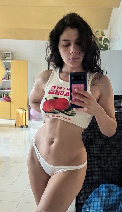 Messy me, messy everything. https://t.co/70jqfo4j3A