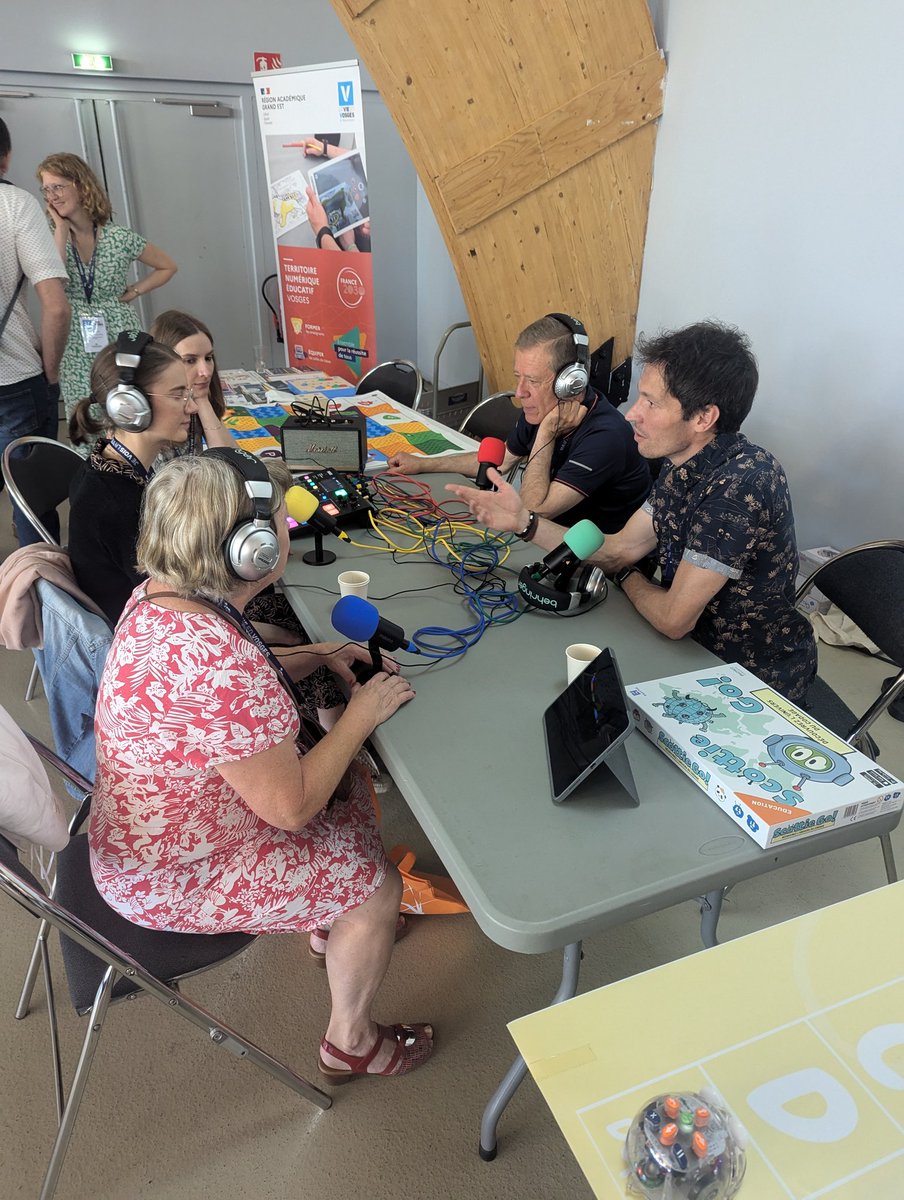 SALON RURALITIC EPINAL
Participation de l'équipe numérique 88 au salon @Ruralitic d'Epinal pour une rencontre des acteurs du numérique au service des citoyens. <a href="/Dsden88/">DSDEN des Vosges</a> <a href="/dane_nancy_metz/">DRANE Nancy-Metz</a> #TNE
