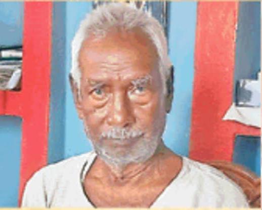 ShyamKnl's tweet image. हमारी पार्टी ने 90 के दशक में गरीबों के वोट देने के लोकतांत्रिक अधिकार की रक्षा के लिए बूथ कब्जावरों के खिलाफ बड़ा अभियान चलाया था और चुनाव के दौरान बिहटा जनसंहार झेलते हुए 35 वर्ष पूर्व 1989 में गरीबों ने अपने प्रतिनिधि माले नेता का. रामेश्वर प्रसाद को संसद में भेजा था। (जारी 2)