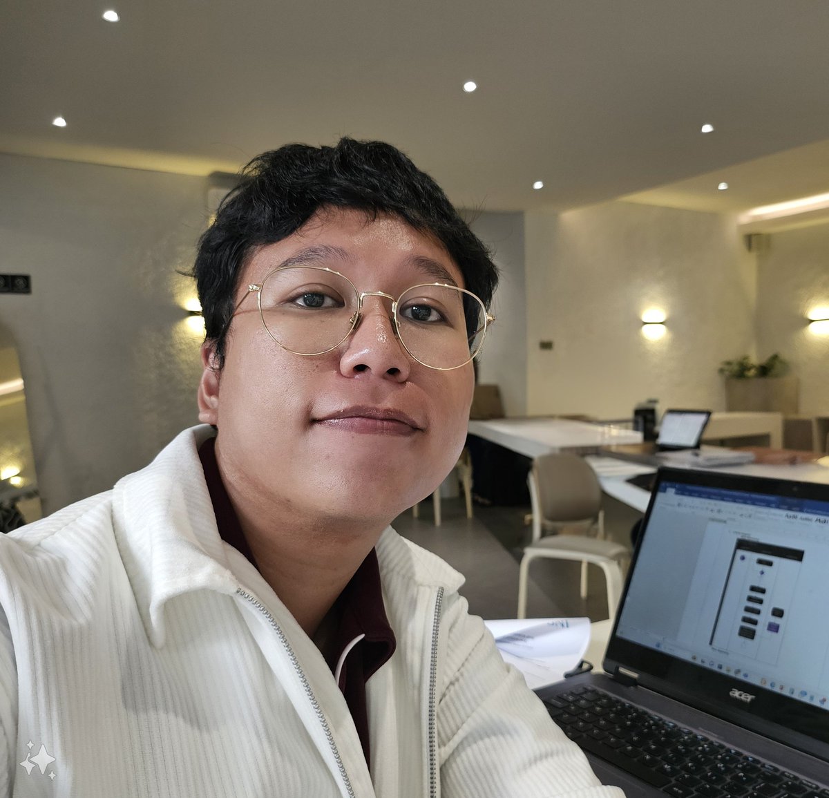 riswansaputra's tweet photo. Ih gendut https://t.co/7LfFNg6S2P