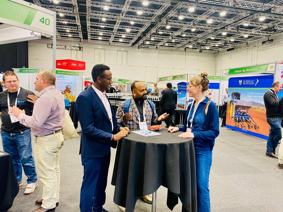 mceccr's tweet photo. Ph D student Shiv Mangal Singh presenting research on “climate change &amp; Indian Potato” in ⁦@wpcongress⁩ “world Potato Congress-2024 at Adelaide, Australia ⁦@IndiaDST⁩ ⁦@VCofficeBHU⁩ ⁦@Dean_FESD_IESD⁩ ⁦@bhupro⁩ ⁦@mallrajes⁩ 😊 https://t.co/hfLppvAOPE