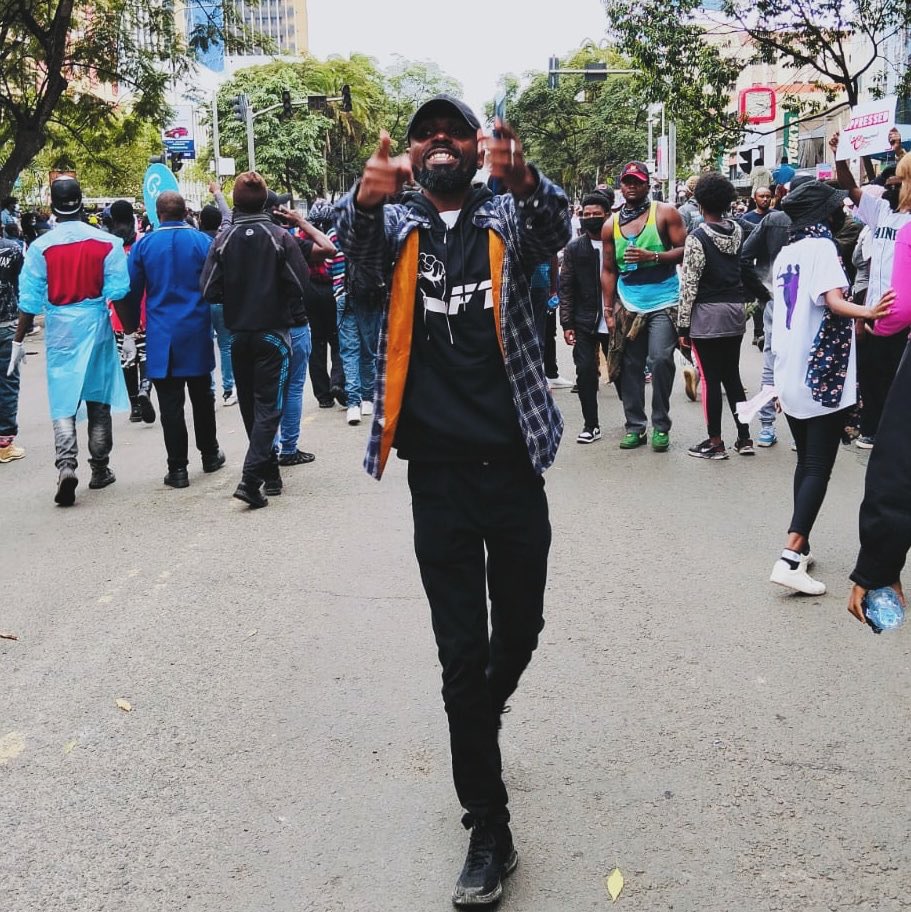 #FreeHilla!!! #FreeHilla!! #FreeHilla !!  We want <a href="/HILLA254/">HILL..🇰🇪🇨🇩</a> back in one piece.