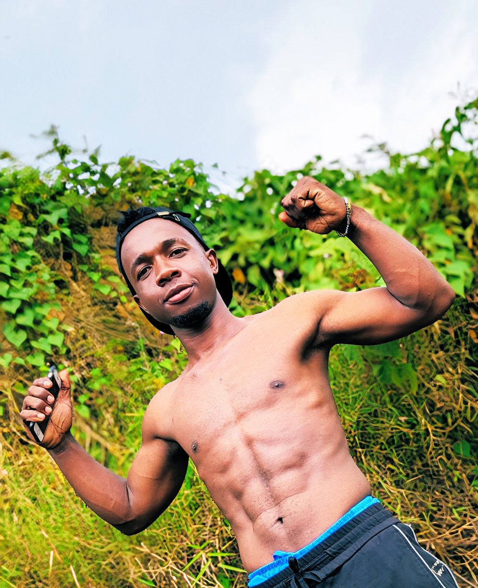 SekanjakoM4432's tweet image. The pain that we feel has a power to push us to our very great potentials
#ALLAHFIRST🙏
#MÜRSHID………17
DREAM CHASER🏃‍♂️🏃‍♂️🏃‍♂️