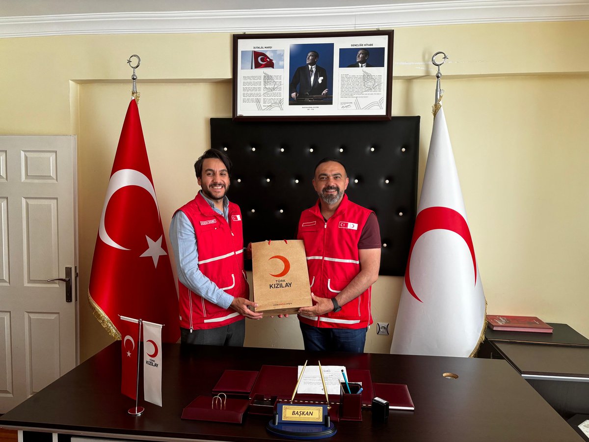 aedemdemir's tweet photo. 📍Yozgat

Türk Kızılay Ankara Afet Müdahale Merkezi Müdürlüğümüzce Yozgat İl Afet ve Acil Durum Müdürlüğünde Destek Çözüm Ortağı kurum ve kuruluşların katılımı ile İl Koordinasyon Toplantsını gerçekleştirdik.

#Koordinasyon
#KızılayAfet
#AnkaraAfet https://t.co/SLrLplCzQe