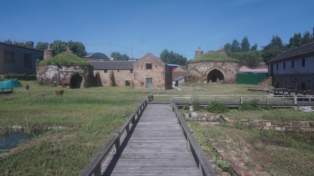 ZiboOfficial's tweet photo. 🏛️ 📜Historical sites are witnesses of history and the inheritance of culture. Let's step into the archaeological sites and museums in #Zibo, soak up the ancient stories behind the #HaiDai civilization, and appreciate the splendid brilliance of Chinese traditional culture! https://t.co/jGtvxDnsf7