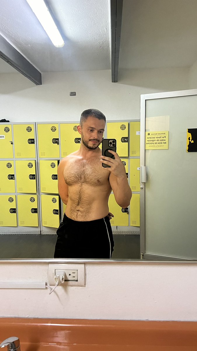 CallJavi's tweet image. Is this … a dad bod?