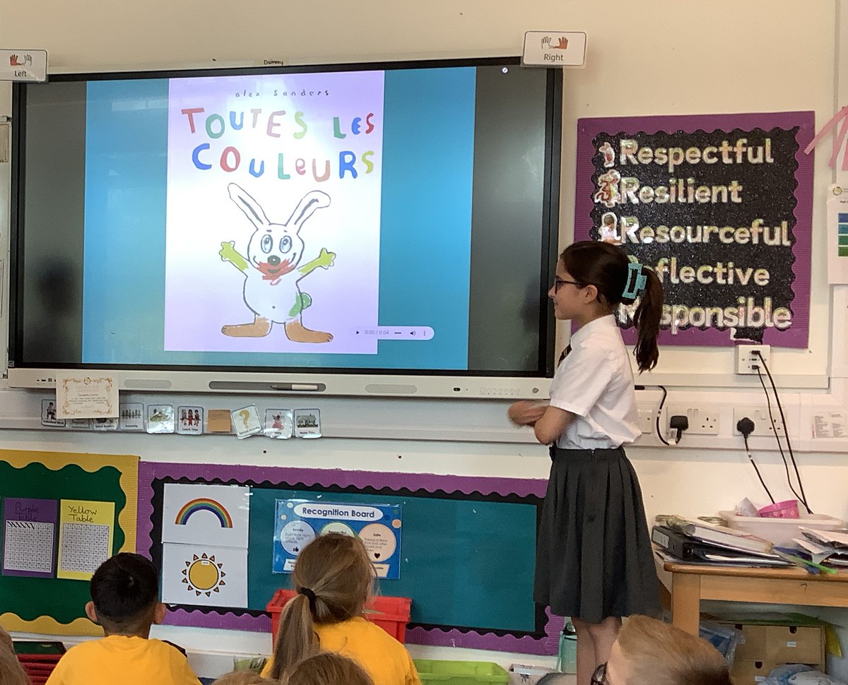 Year 2 loved their mini-French lesson today. They were taught how to say some sounds by Language Ambassadors Evie, Lucas and Elise. The children blended these sounds to learn some colours before playing a game and listening to a story in French. #WEPSway