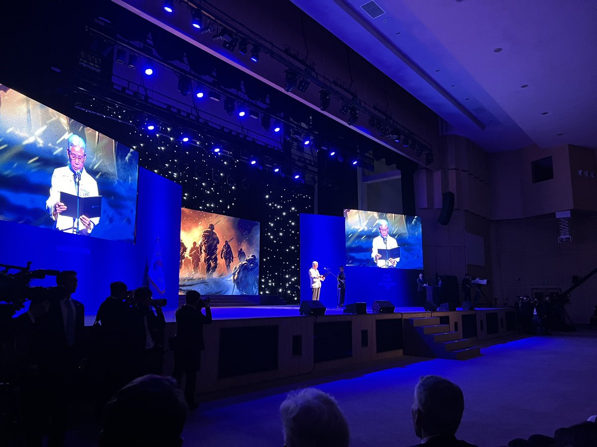 SebastianRoing's tweet photo. Touched by the strength of all veterans from the Korean War honoured today by @President_KR in Daegu. A privilege to take part, alongside friends from UN Sending States. The field hospital 🇸🇪 provided during the Korean War remains our largest humanitarian intervention to date! https://t.co/3o2DcPalgt