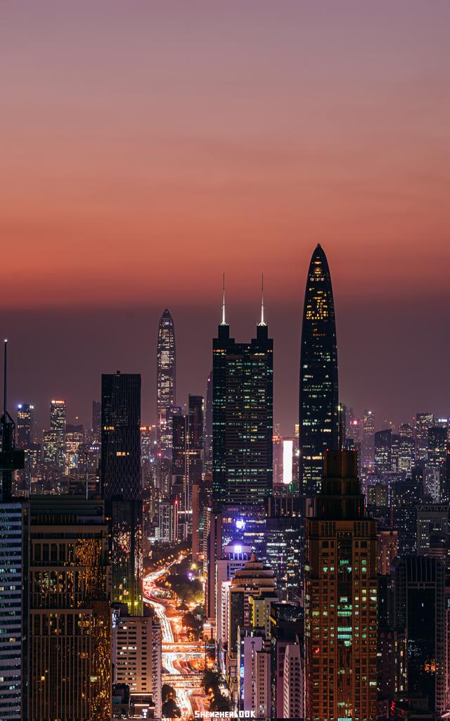 Beautiful pic of Shenzhen Luohu and Futian district. 
3 major buildings on this pic:
384m Diwang building
442m Kingkey 100
599m Pingan Finance Center

Pic by ShenzhenLook

#futian #shenzhen #china #architecture #skyscrapers
