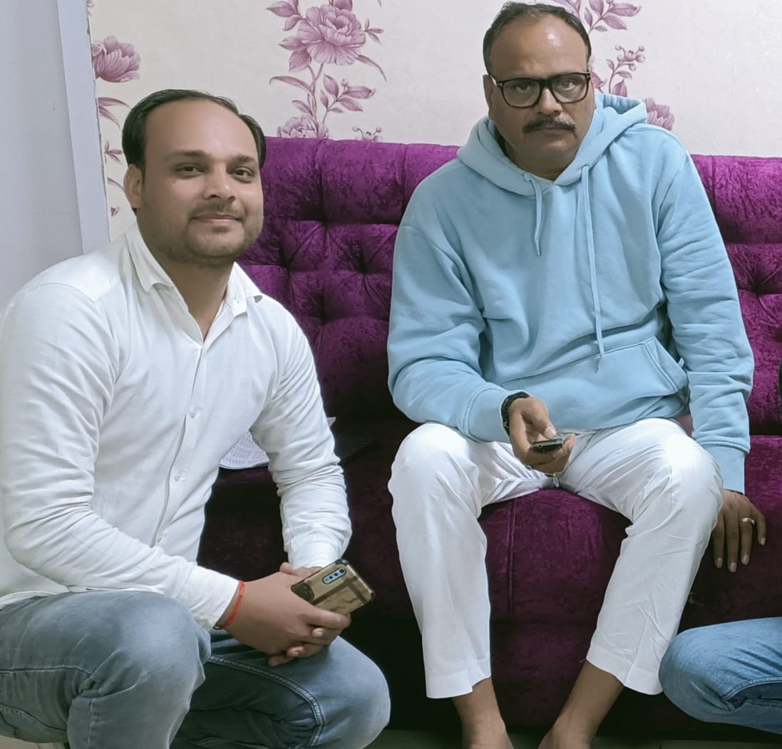 ShanuJoshi17's tweet photo. माननीय उपमुख्यमंत्री उत्तर प्रदेश सरकार 
आदरणीय श्री बृजेश पाठक की आपको सादर प्रणाम सहित जन्मदिन की बहुत बहुत बधाई।

प्रभु श्री राम से प्रार्थना है कि आपको उत्तम स्वास्थ्य और सुदीर्घ व सुयशपूर्ण जीवन की प्राप्ति हो।
 आपका शानू जोशी
बिलग्राम
@brajeshpathakup https://t.co/gWBW8Ho3km