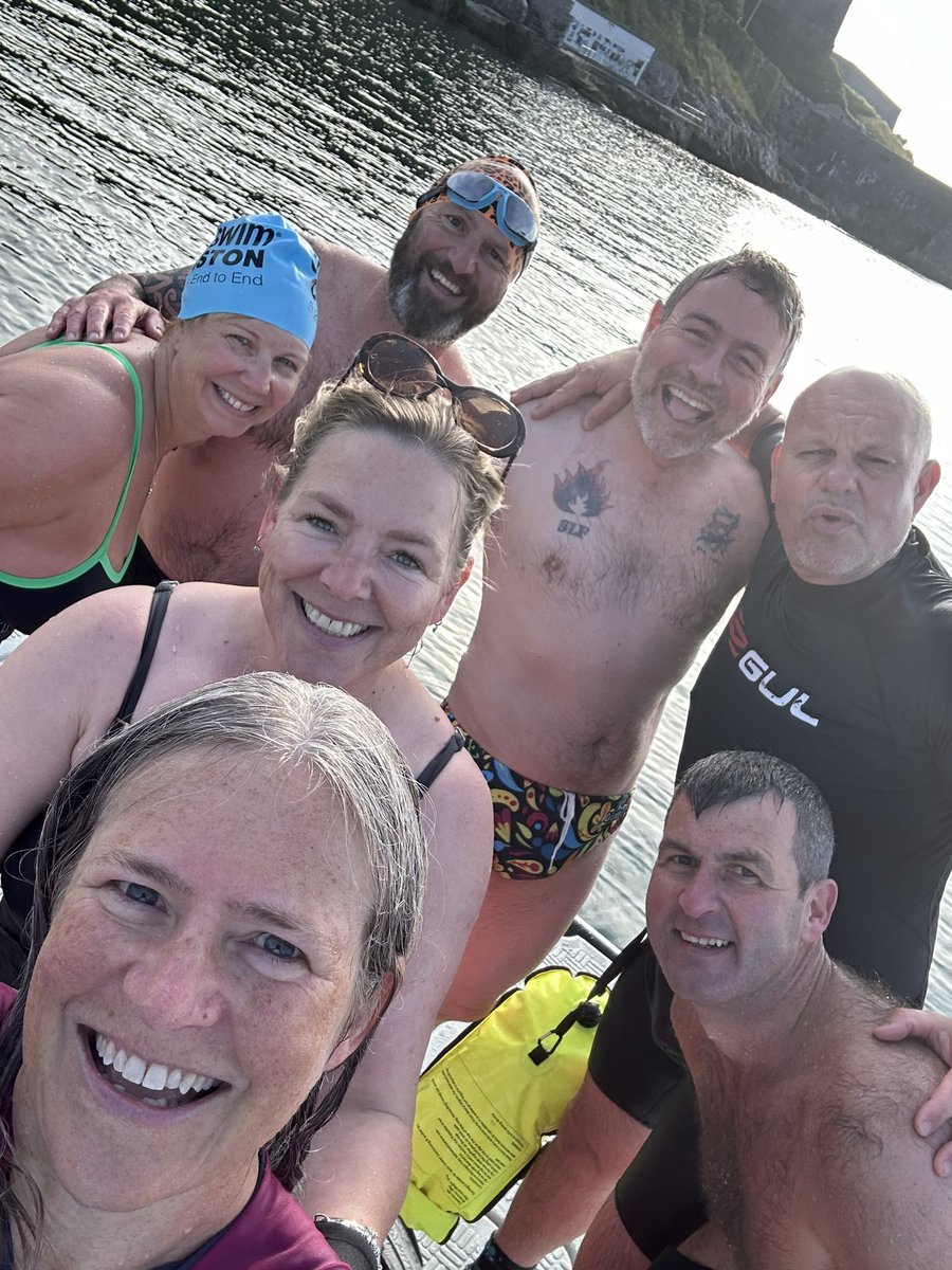 MsClareMBaker's tweet image. 7am prep for the hottest day this year going well 

#Summer #7amCrew #WorkingWeek #Plymouth