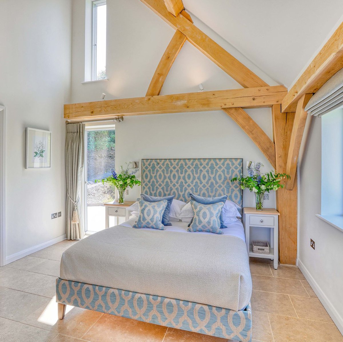 Gitcombe House Country Cottages and Spa 🌿 

Click the link to find out more about this incredible project and to book your stay: tr.ee/0SiHOtO2dS

⁠#carpenteroak #construction #oakframe #timberframe #architecturedesign #traditional #framing #barn #openplan
