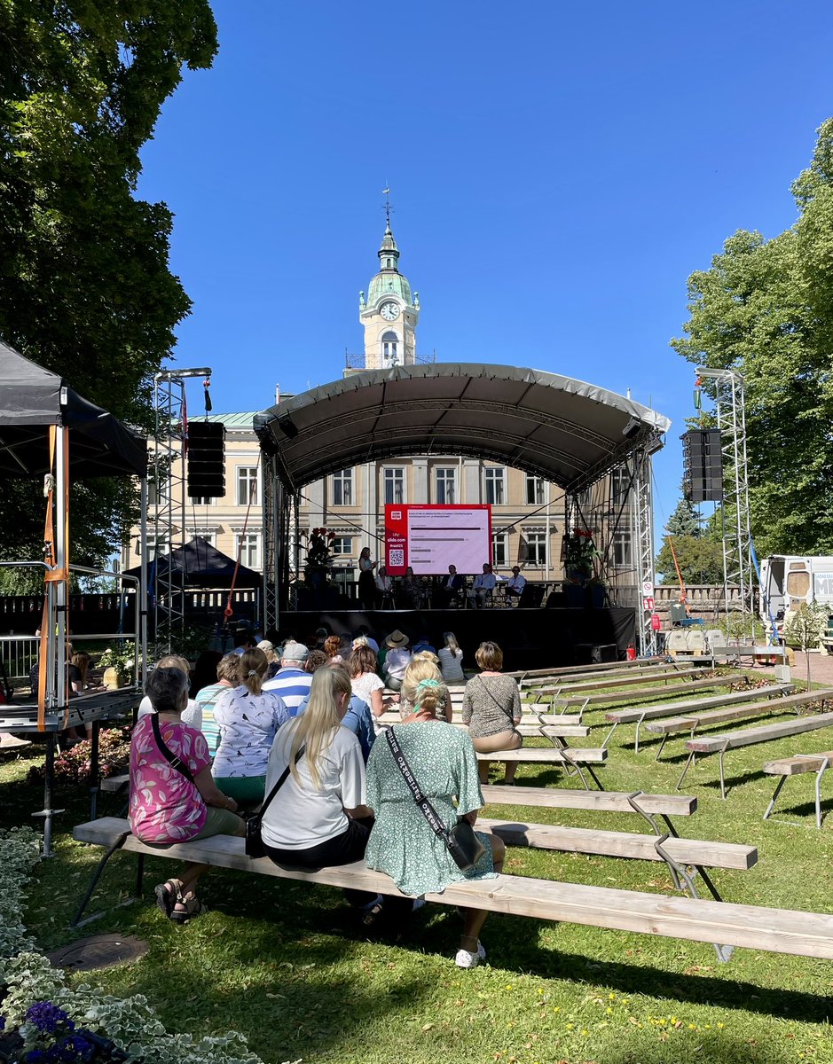 Tyypin 2 diabetesta sairastavan munuaistauti on tärkeä havaita varhaisessa vaiheessa. 

Ajoissa aloitettu vaikuttava hoito tuo lisää elinvuosia, sanoi Diabetesliiton asiantuntijaylilääkäri <a href="/elinapimia/">Elina Pimiä</a> #SuomiAreena keskustelussa.

#diabetesfi <a href="/diabetesliitto/">Diabetesliitto</a> <a href="/MunuainenMaksa/">Munuaisjamaksaliitto</a>