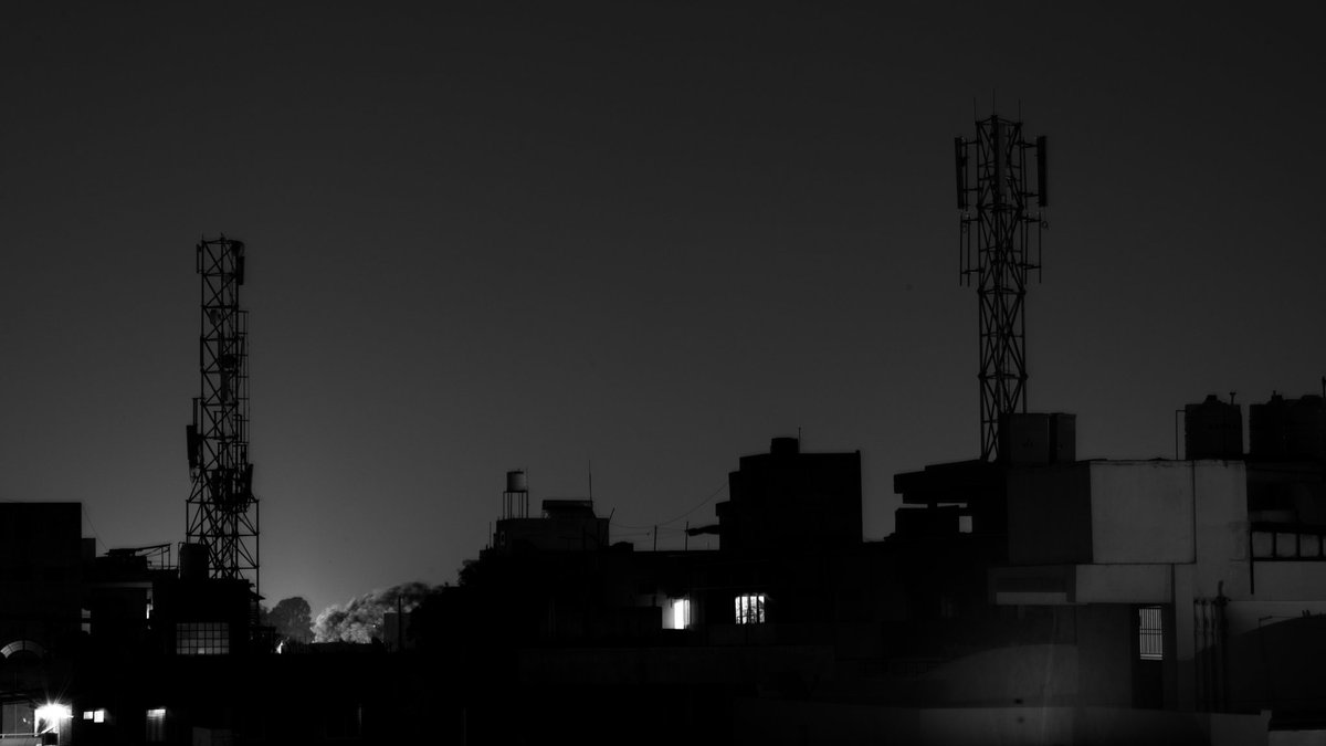 maha_vinit's tweet photo. Evening 🌆 

#goodevenings #adobelightroom #lightroomedit #photoart #photographs https://t.co/ZmLWxDHDQc