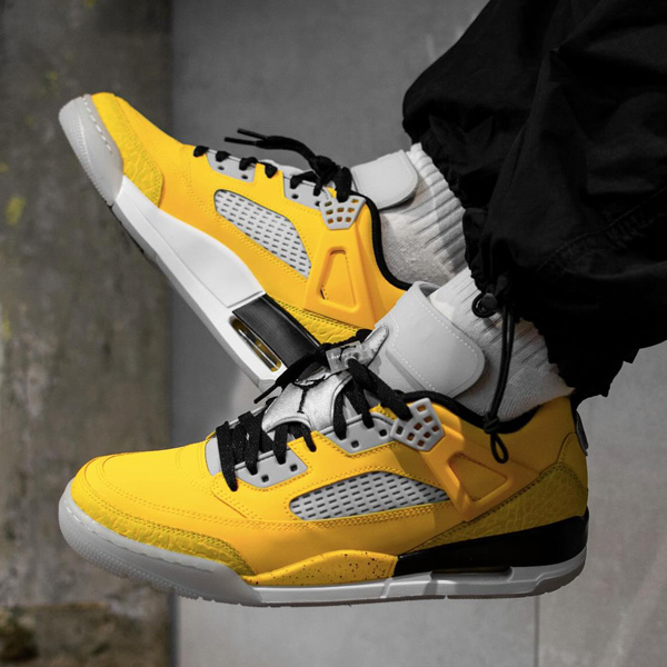 jordan spizike on feet