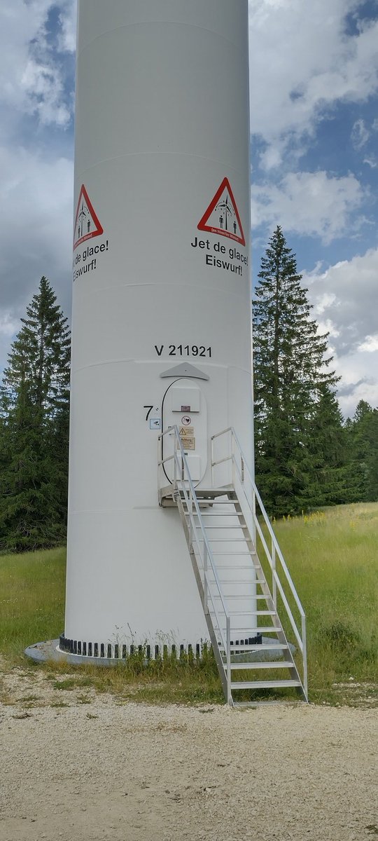 Tolle Technik. Am richtigen Standort, mit guten Windverhältnissen und wenig Zerstörung der Natur, kann dies gut zur Versorgungssicherheit beitragen. Aber im Flachland 🤔?