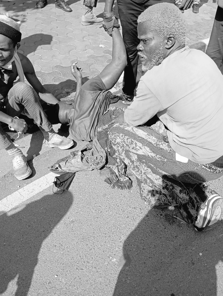 Sad Sad!

Dead bodies of comrades outside parliament buildings where the police have killed them on the spot.

#RejectFinanceBill2024