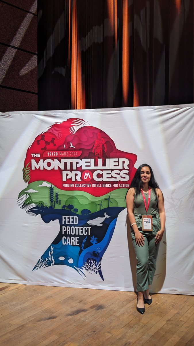 UniLeedsGlobal's tweet photo. @Ankitha_12, a PhD researcher at @SEELeeds @UniversityLeeds, joined the @umontpellier-@UPTuks Feed-Protect-Care PhD Platform with 33 early-stage PhD students for lectures, field trips, and discussions on sustainable food systems in France. 
Read more: 
https://t.co/wE8JZwZAla https://t.co/VYvpwO6ahU