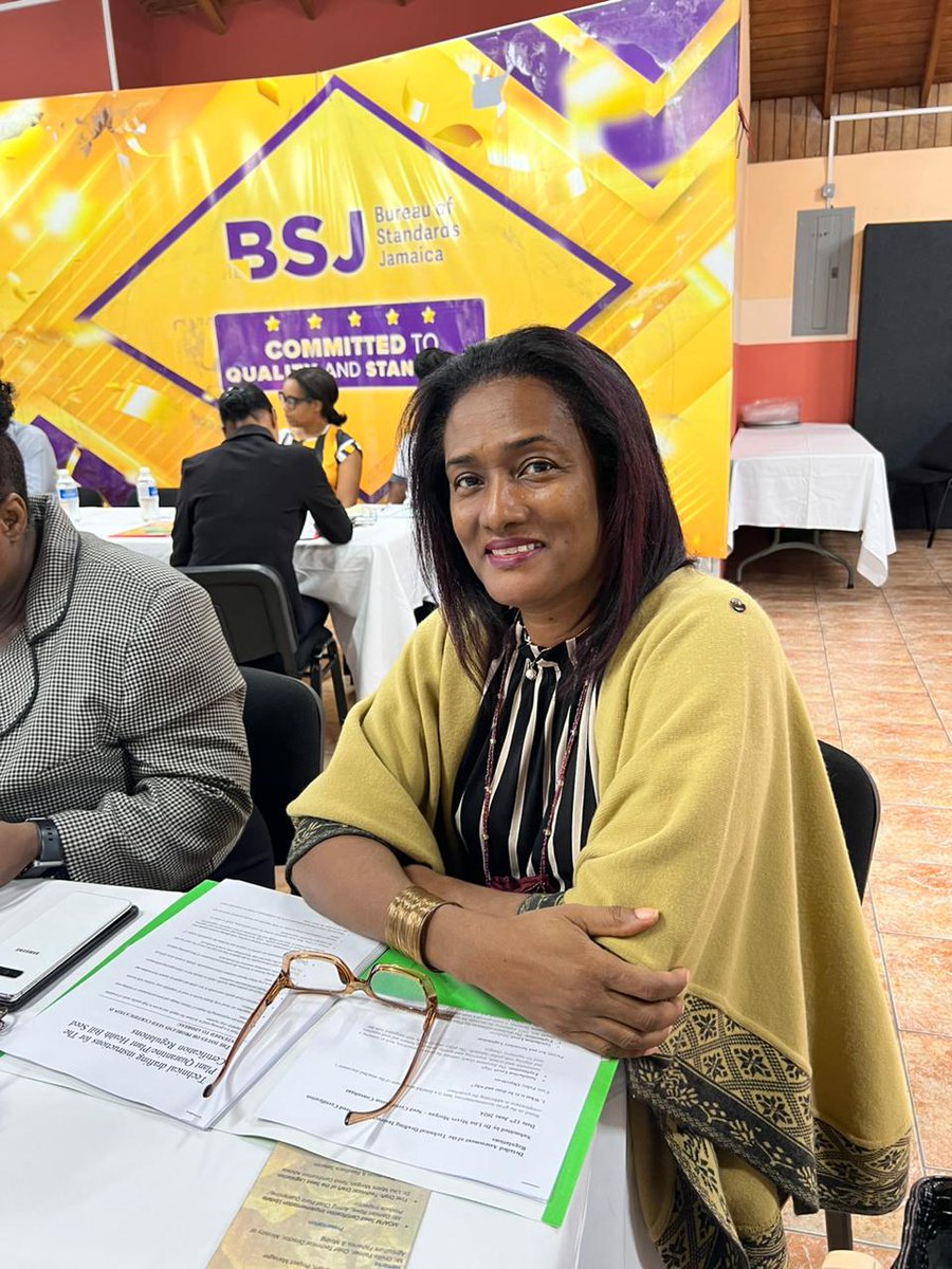 FAOCaribbean's tweet image. 🇯🇲The session included members of the National Seed Committee, members of the Focal Group for the implementation of the #seedcertification programme for hot peppers, personnel from @moafjm, seed producers and farmers. #STDF