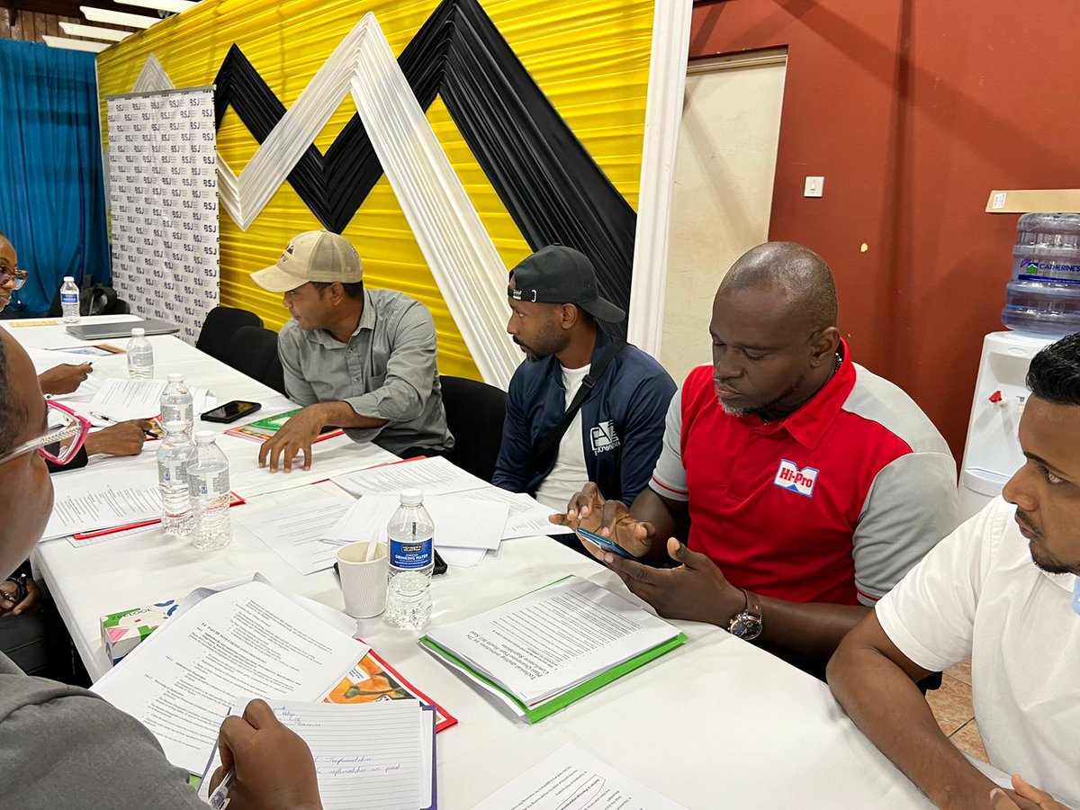 FAOCaribbean's tweet image. 🇯🇲The #seedcertification will address several challenges including the supply and access to high-quality seeds of available adaptable crop varieties. It will also establish a regulatory system, which is critical to developing a reputable seed industry. #STDF