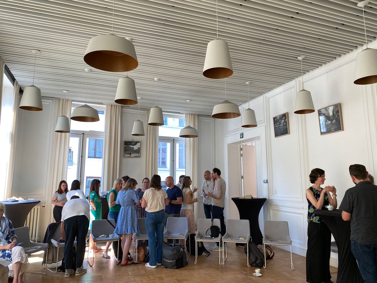 LibrariesEU's tweet image. &quot;It&apos;s not about collections, it&apos;s about connections&quot;

Great to see French and Flemish speaking Belgian public libraries coming together in this morning&apos;s &apos;#ResourcingLibraries Breakfast Session&apos; co-hosted with @Muntpunt! ☕️🥐💬