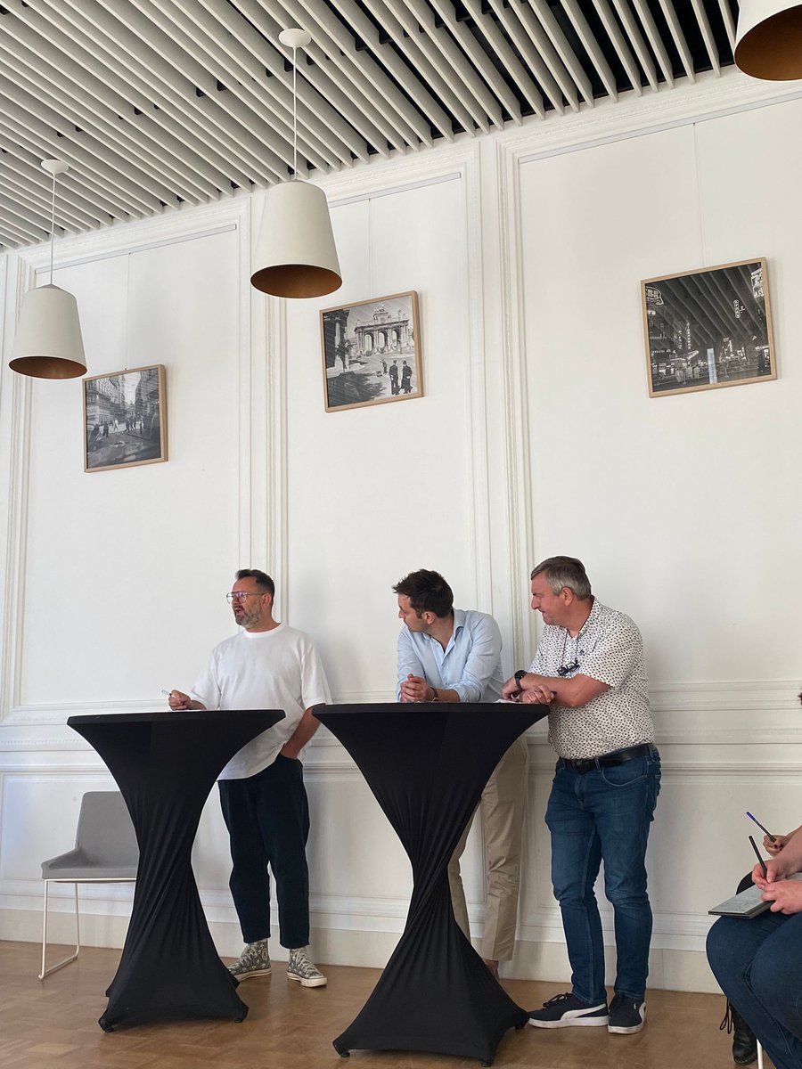 LibrariesEU's tweet image. &quot;It&apos;s not about collections, it&apos;s about connections&quot;

Great to see French and Flemish speaking Belgian public libraries coming together in this morning&apos;s &apos;#ResourcingLibraries Breakfast Session&apos; co-hosted with @Muntpunt! ☕️🥐💬