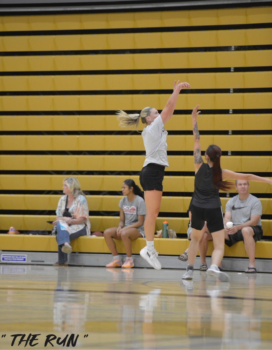 therunevent tweet media