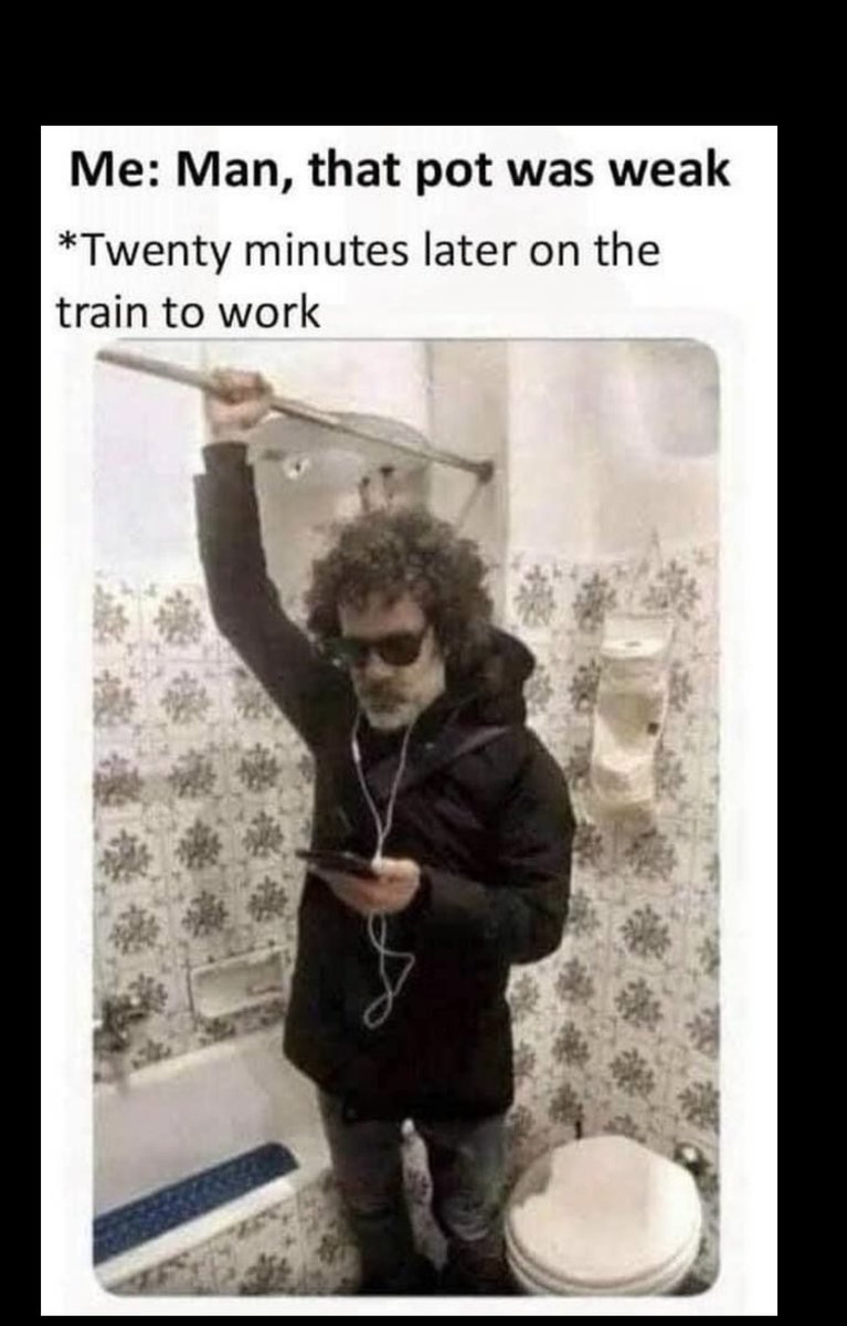 cryptostoner_c's tweet image. When the $WAXX is starting to hit real hard. Getting this faded is #OnlyPossibleOnSolana $FKETH ⛽ fees #HODL your $BUDD. #WAKEANDBAKE #STONERS #SOLANAMEMECOIN LP Burnt, Devs busy at work growing community.