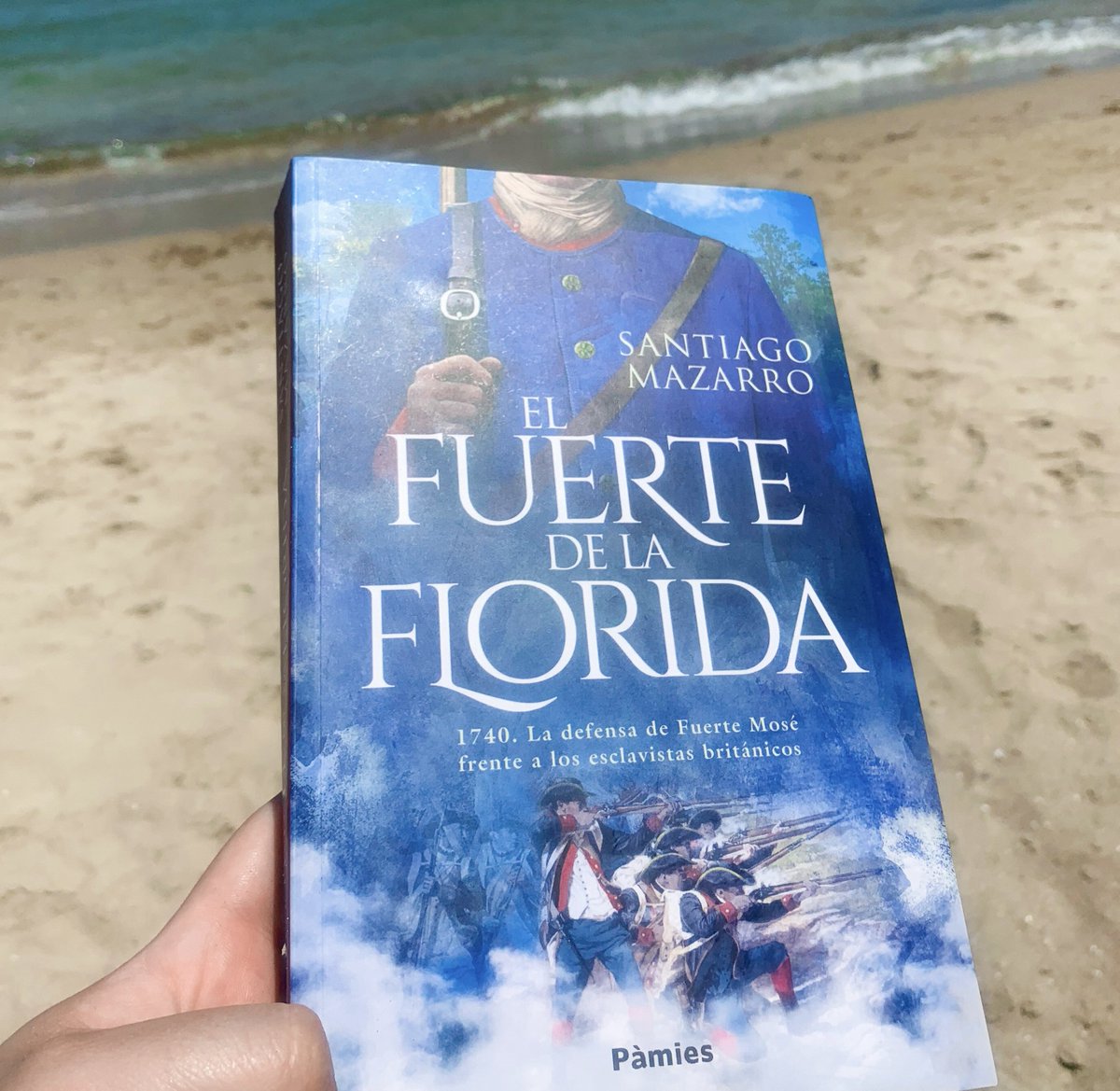 Hace 284 años, en San Agustín (Florida), africanos liberados por los españoles de las garras de esclavistas británicos combatieron contra sus antiguos amos en la batalla de Fuerte Mosé. 
¡Españoles y negros libertos luchando frente a las colonias inglesas en suelo norteamericano!