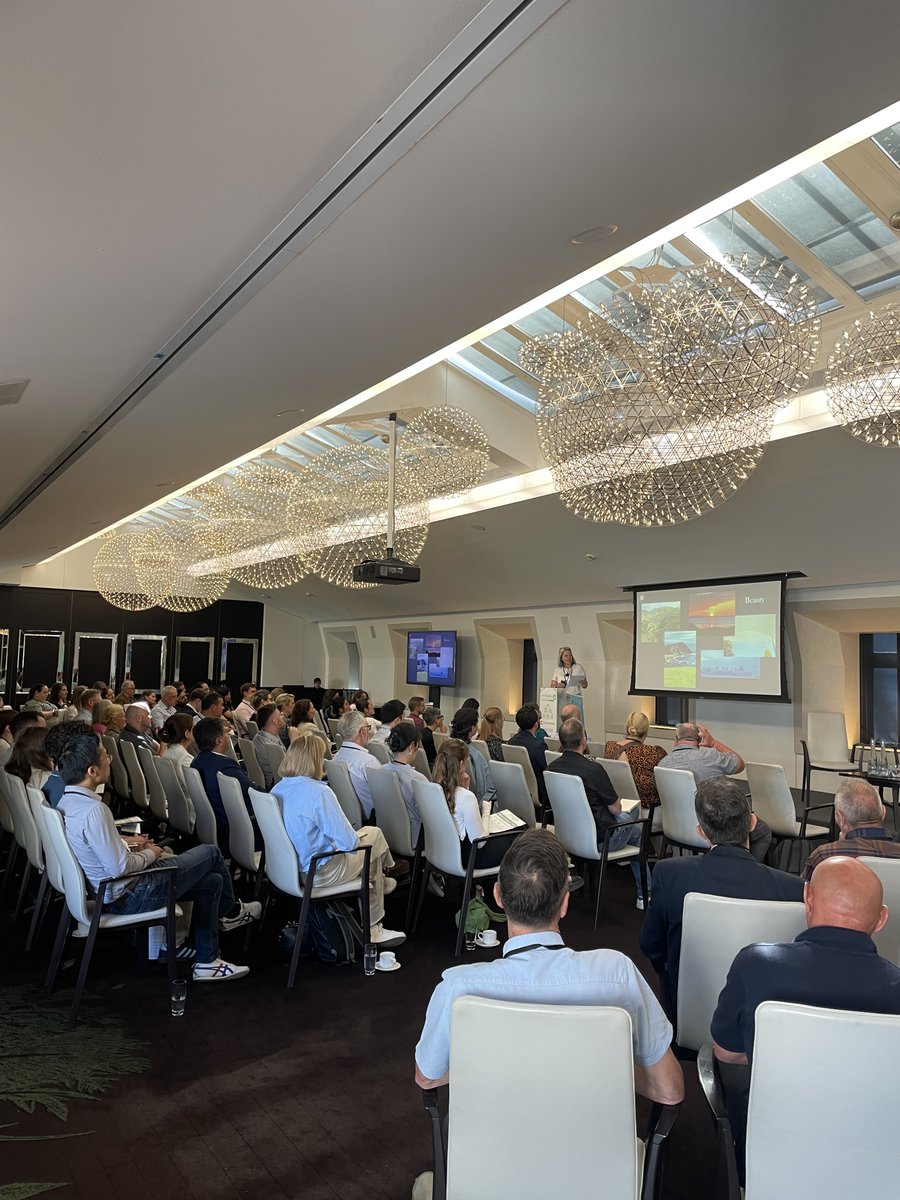 LogisticsManagr's tweet photo. Next up is Jacquie Silvester, Head of Sustainability & Improvement at @CotswoldCo!
'𝗦𝘂𝘀𝘁𝗮𝗶𝗻𝗮𝗯𝗶𝗹𝗶𝘁𝘆 𝗱𝗲𝘀𝗲𝗿𝘃𝗲𝘀 𝗮 𝗯𝗲𝘁𝘁𝗲𝗿 𝗿𝗮𝗻𝗸𝗶𝗻𝗴 𝗼𝗻 𝘁𝗵𝗲 𝗯𝘂𝘀𝗶𝗻𝗲𝘀𝘀 𝘀𝘁𝗿𝗮𝘁𝗲𝗴𝘆'
- Why does it matter?
- Risk & Opportunity
#SSCC24 https://t.co/had8FF2cye