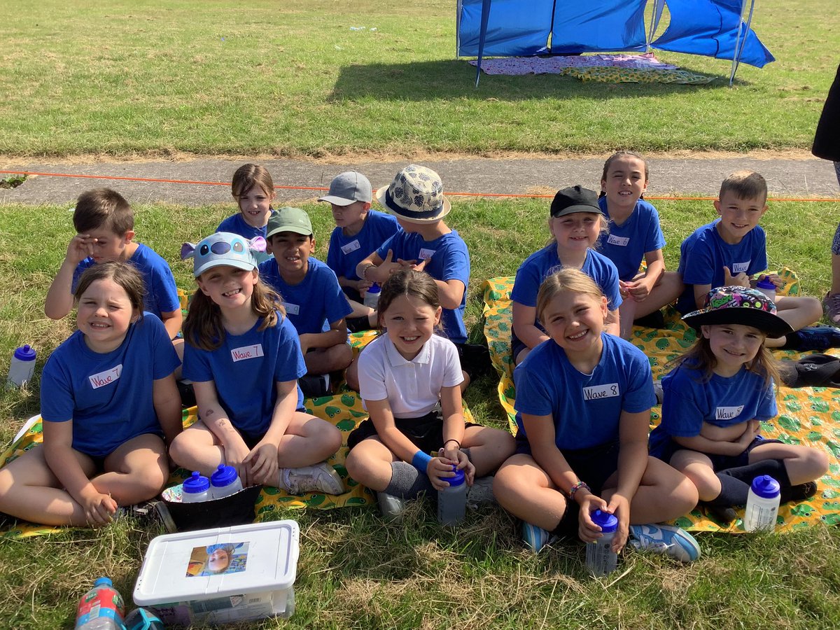 MPPS_Wirral's tweet photo. Year 3 and 4 sports day is underway in the beautiful sunshine! βοΈ πππββοΈπββοΈ#MPPSPE https://t.co/6a2jxHPgKk