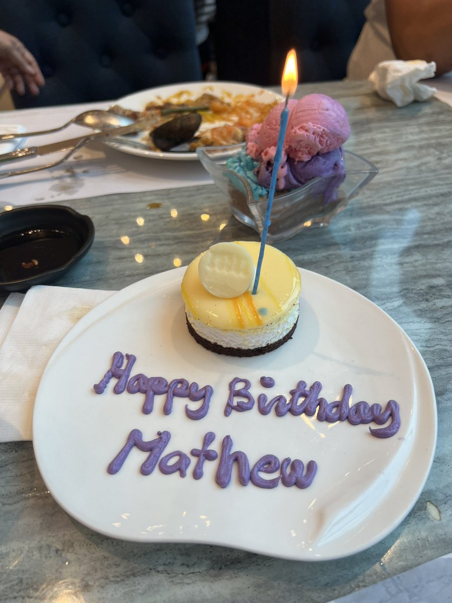 Kainoha24's tweet photo. birthday was yesterday, had fun and a lot of food. PopMart Addiction https://t.co/WibxNJaw3W