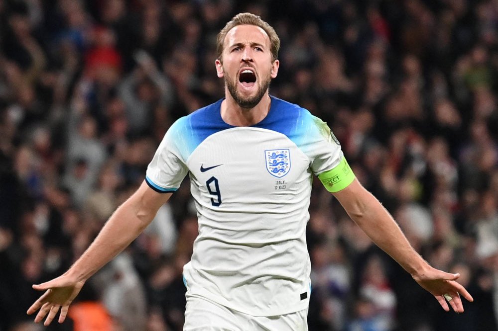 𝗚𝗜𝗩𝗘𝗔𝗪𝗔𝗬: If Jude Bellingham or Harry Kane score ANYTIME during England vs Slovenia, we will giveaway any football shirt of your choice. 🔥🔥🔥

To have a chance to win do the following:

1⃣ Retweet this tweet.
2⃣ Follow this account.