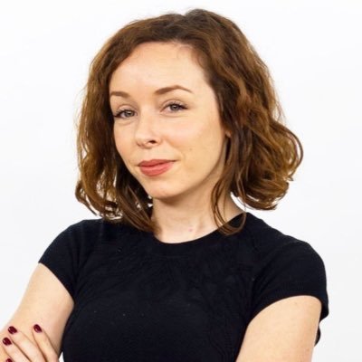 📢📢Després de 14 anys enriquidors i emocionants treballant a <a href="/LaVanguardia/">La Vanguardia</a>, vull compartir amb vosaltres que he iniciat un nou capítol laboral i personal a València. No podria estar més agraïda per totes les experiències i aprenentatges que m'emporte. (1/4) (RT🙏)