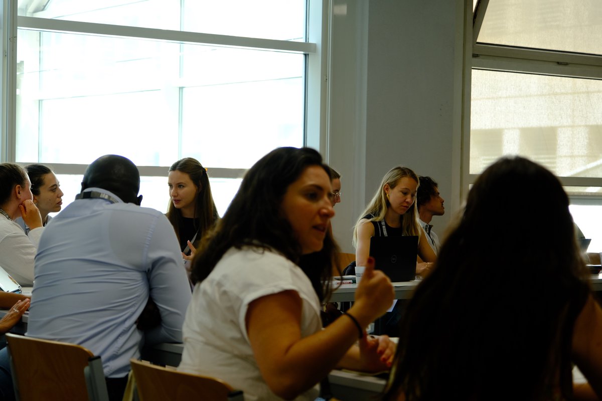 GenevaSPI's tweet image. We were thrilled to start our @SummerUNIGE on science and policy yesterday ! 

Its goal is to help participants apprehend the various actors and practices relevant to #SciencePolicyInterface and to reflect individually and collectively on their roles as leading #KnowledgeBrokers